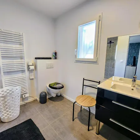 Сasa de vacaciones En Ardèche, L'odalys Climatisé Avec Sa Piscine Privée Et Chauffée *